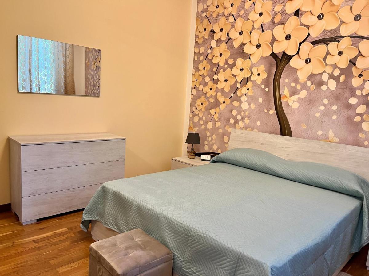 Lukas Home Con Il Cuore Appartamento 3 Camere Al Piano Terra E Appartamento 1 Camera In Taverna Merone Eksteriør bilde