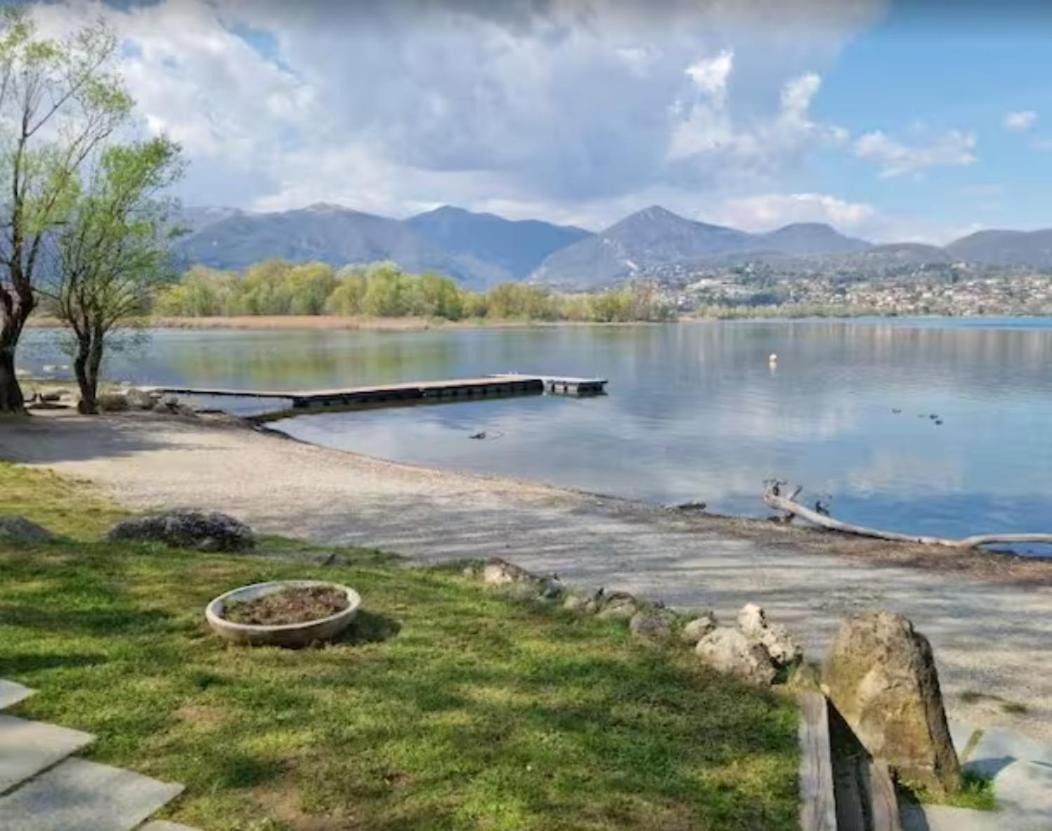 Lukas Home Con Il Cuore Appartamento 3 Camere Al Piano Terra E Appartamento 1 Camera In Taverna Merone Eksteriør bilde